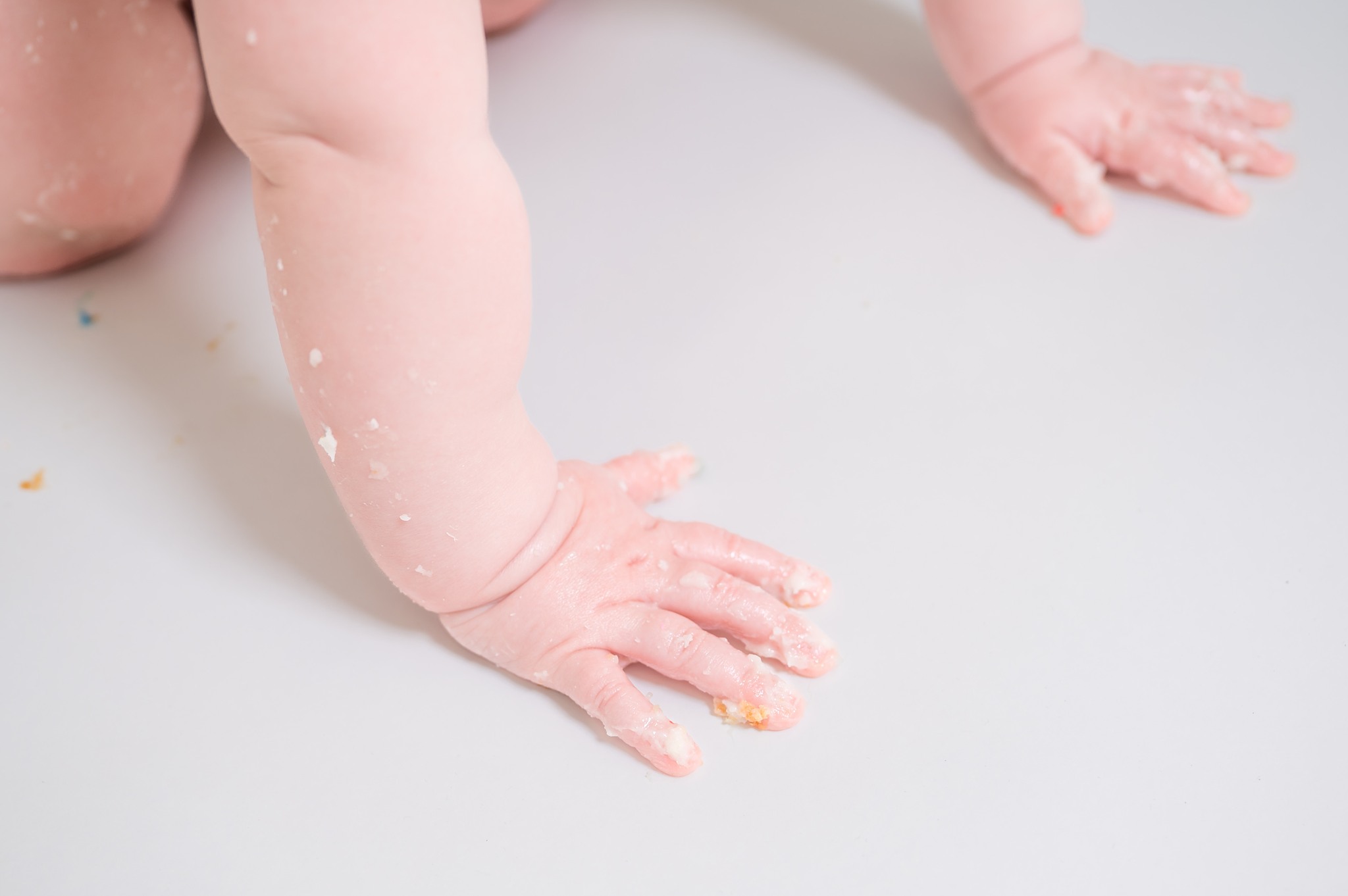 A little cake smash magic from last month 🥹🎂✨
Mom brought the sweetest balloons and turned a simple setup into something so adorable—it’s moments like these that make sessions extra special. We absolutely love when clients add their own touch and bring their vision to life. While we’re always happy to create it all for you, it’s so fun to switch things up and watch your ideas shine 🤍
#cakesmashsession #utahphotographer #firstbirthdayphotos #babyphotography #loganutahphotographer